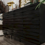 Buffet moderne noir avec grand espace de rangement en laque